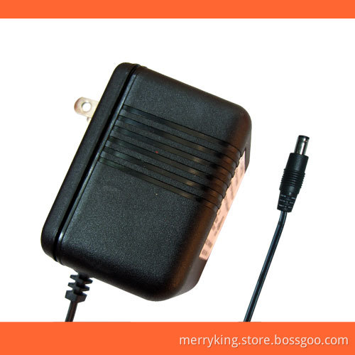 Ei41universal AC/DC Linear Adapter (MK-US24LI)